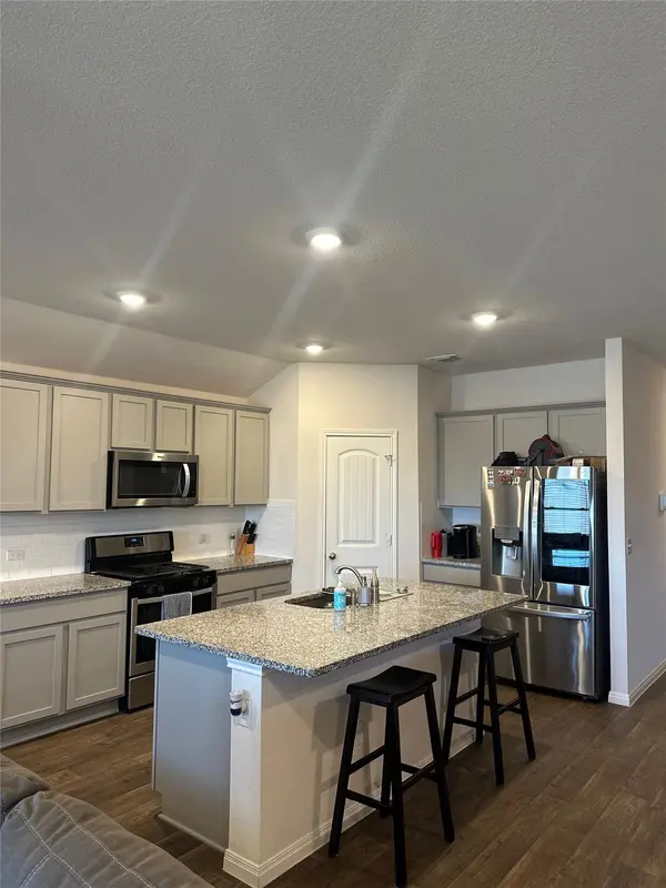 20004 Price Daniel DR, Manor, TX 78653