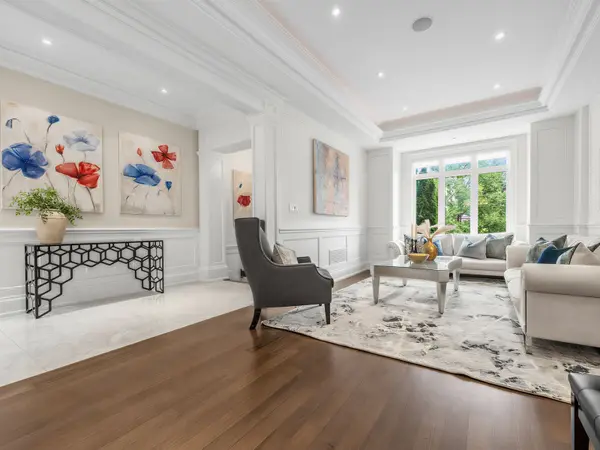 125 Bannockburn AVE, Toronto C04, ON M5M 2N2