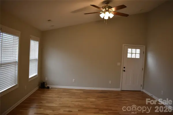 17 Meredith LN, Marion, NC 28752