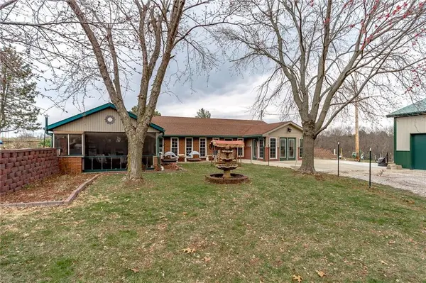33294 199th ST, Leavenworth, KS 66048