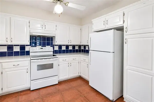 13723 W 58th TER #7, Shawnee, KS 66216