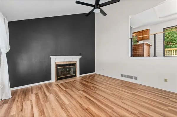 10902 N Harrison ST, Kansas City, MO 64155