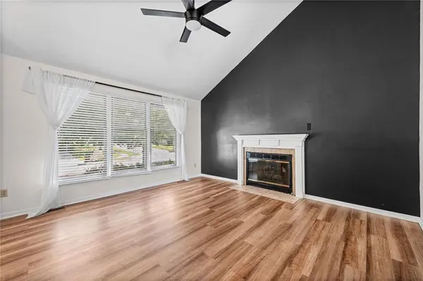 10902 N Harrison ST, Kansas City, MO 64155