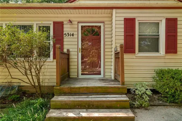 5314 Linden ST, Roeland Park, KS 66205