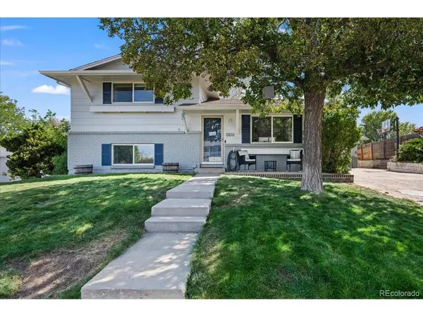 1404 Explorador Calle, Denver, CO 80229