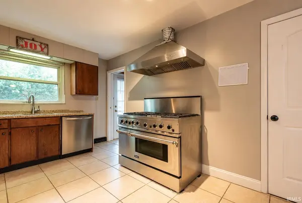 120 E Dixie ST, Bloomington, IN 47401