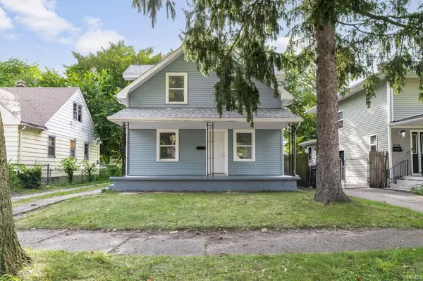 1129 Huey ST, South Bend, IN 46628