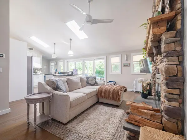 2080 Elijahs LN, Mattituck, NY 11952
