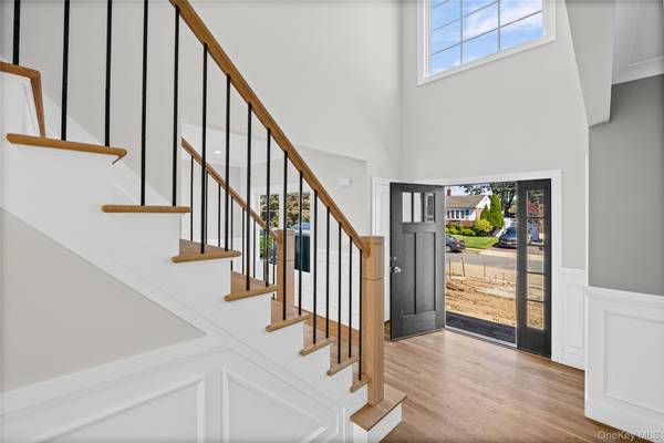 366 Broadway, Massapequa Park, NY 11762