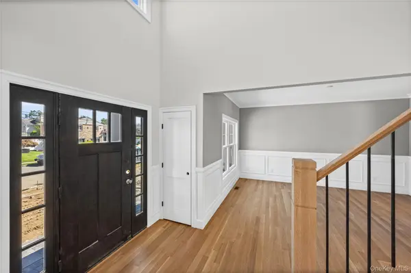 366 Broadway, Massapequa Park, NY 11762