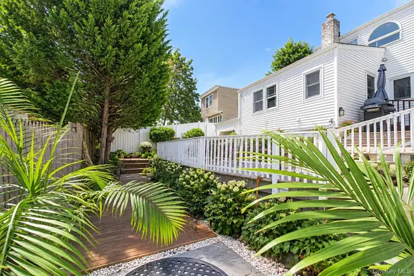 245 Old Mamaroneck RD, White Plains, NY 10605
