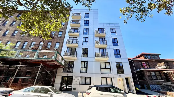 37-32 89 ST #4D, Jackson Heights, NY 11372