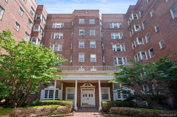 84-49 168th ST #2U, Jamaica, NY 11432