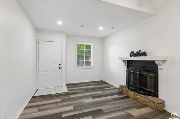 303 Northwood DR, Lawrence, KS 66044