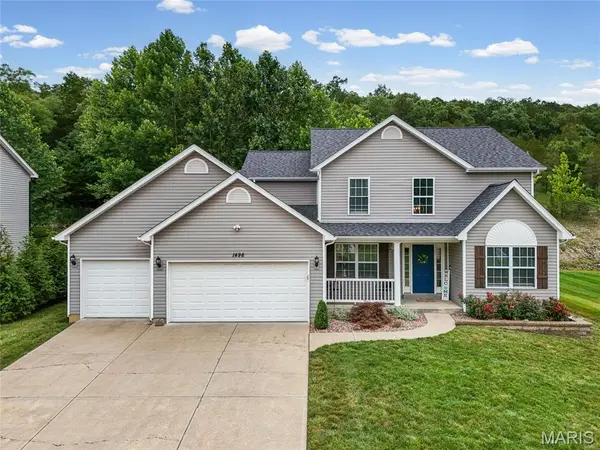 1496 Saint Charles DR, Hillsboro, MO 63050