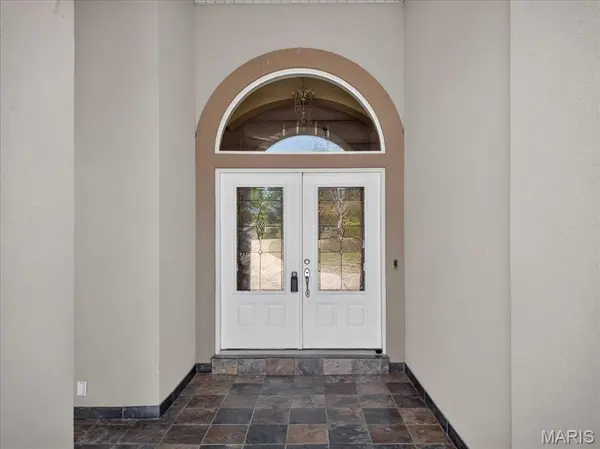 2400 Wimbledon Estates DR, Festus, MO 63028