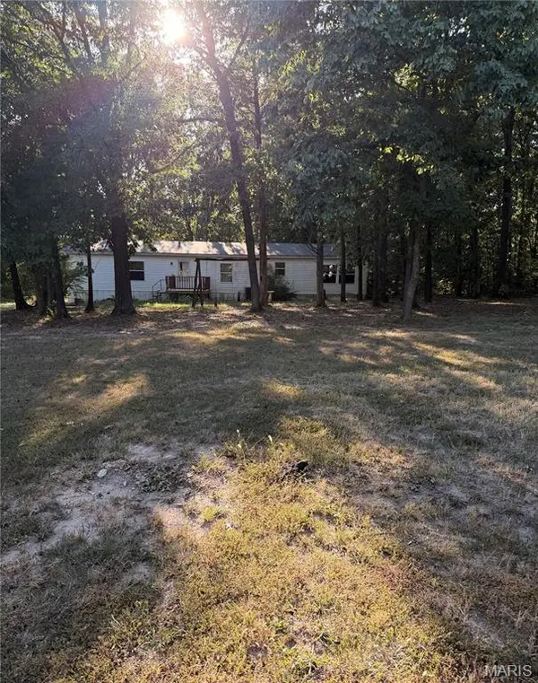 10123 Dorlac DR, Cadet, MO 63630