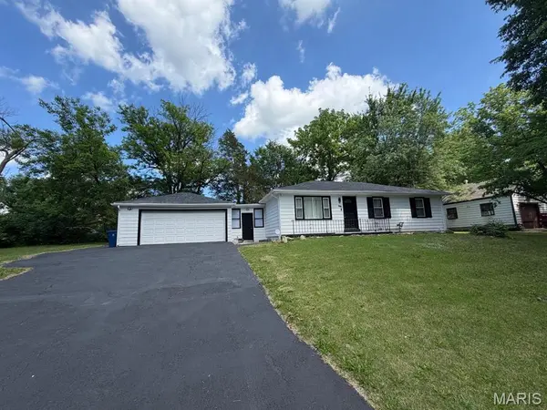 Dellwood, MO 63135
