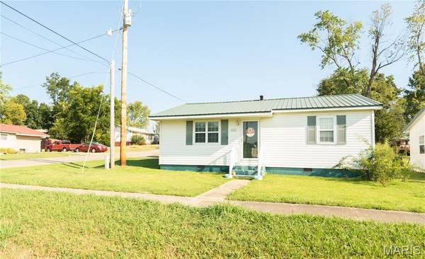 601 E Richardson AVE, Puxico, MO 63960