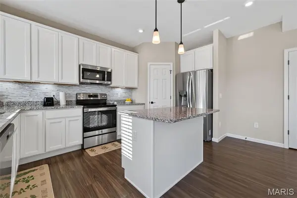 368 Cottage Grove DR, Wentzville, MO 63385