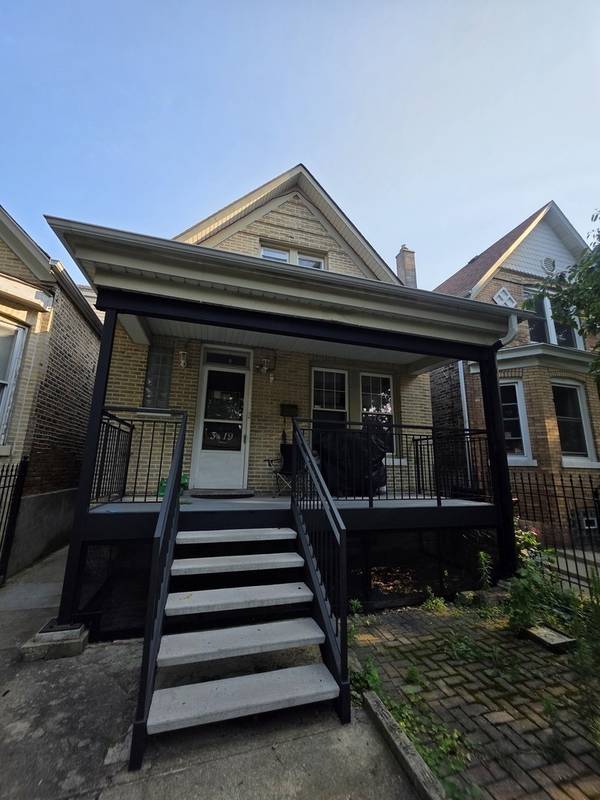 3419 W Beach AVE #2, Chicago, IL 60651
