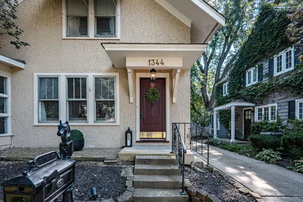 1344 Garfield AVE, Aurora, IL 60506