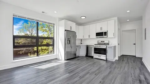4350 W Lawrence AVE #408, Chicago, IL 60630