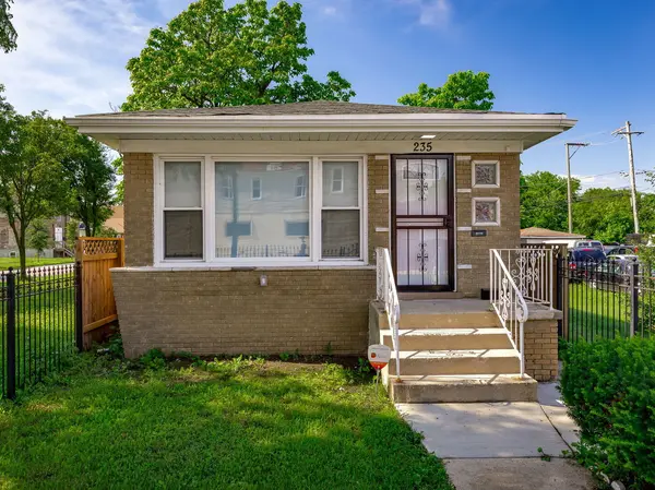 235 W 43rd ST, Chicago, IL 60609