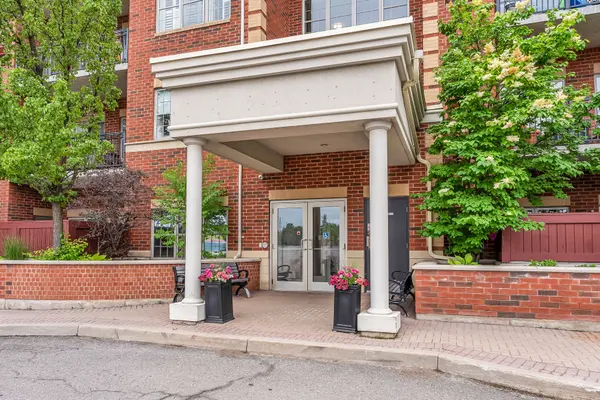 9973 Keele ST #206, Vaughan, ON L6A 3Y5
