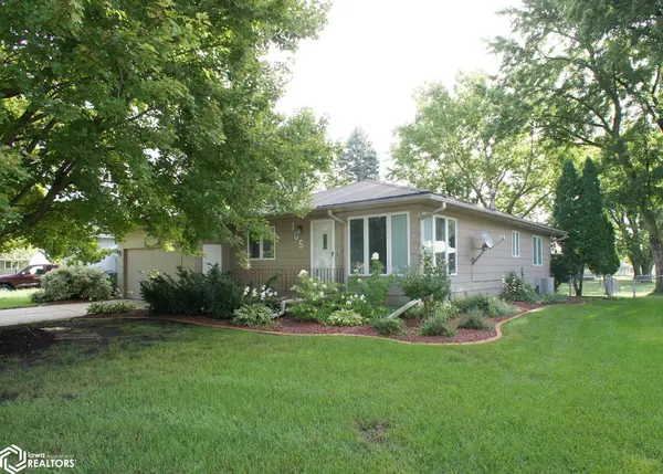 105 Southfield DR, Webster City, IA 50595
