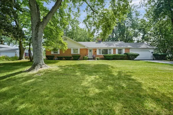 108 Fordwick LN, Valparaiso, IN 46383
