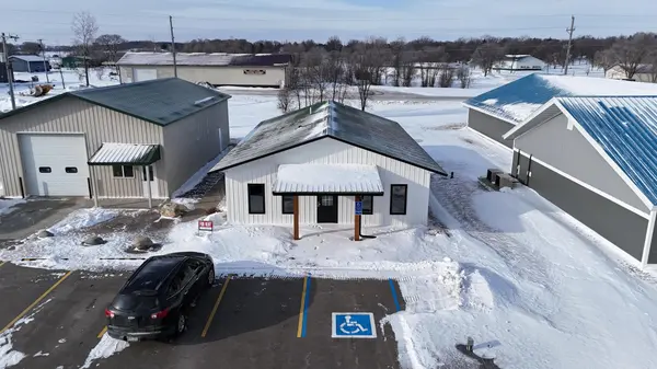 416 S Lake AVE, Battle Lake, MN 56515
