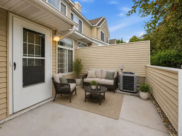 2280 Ranchview LN N #27, Plymouth, MN 55447