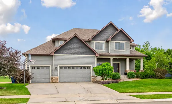 18274 Imagery LN, Lakeville, MN 55044