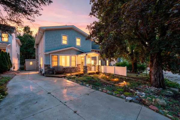 62 Juniper ST, Mahtomedi, MN 55115