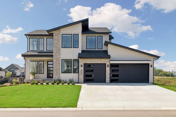 19503 Hammock AVE, Lakeville, MN 55044