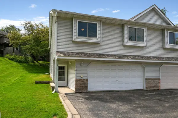 3761 Robin LN, Eagan, MN 55122