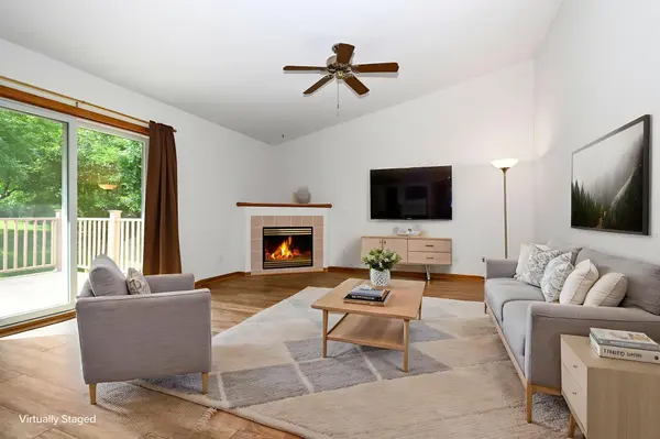 3761 Robin LN, Eagan, MN 55122