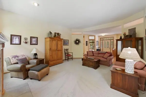 11021 Timberline DR N, Champlin, MN 55316