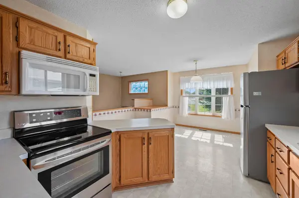 7212 96th ST S, Cottage Grove, MN 55016
