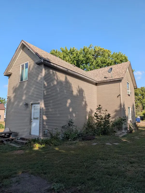 780 Elm ST, Kindred, ND 58051