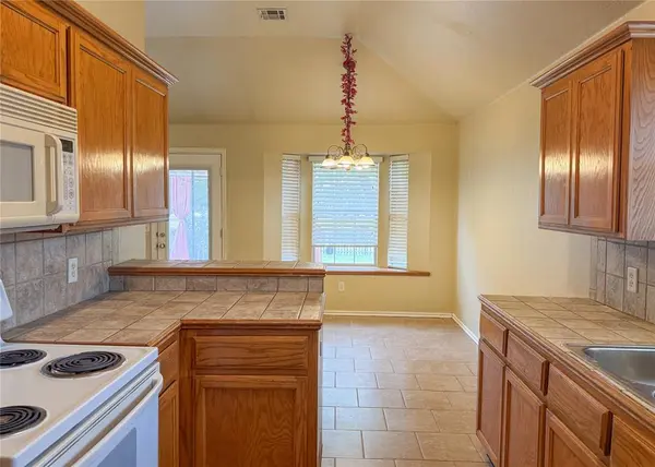 17553 Gold DR, Edmond, OK 73012