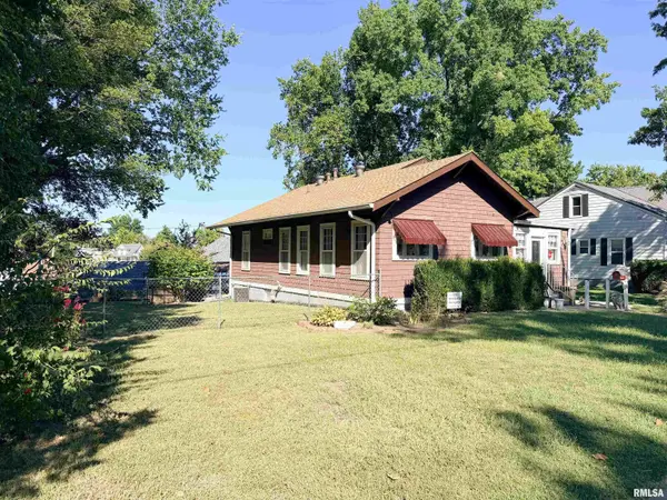 213 W VIENNA ST, Anna, IL 62906