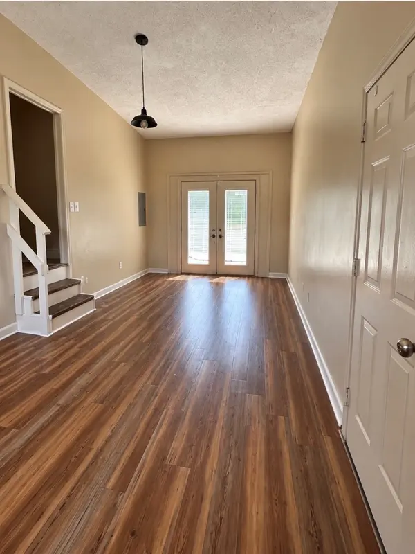 512 Appleton Dr, Clarksville, TN 37042