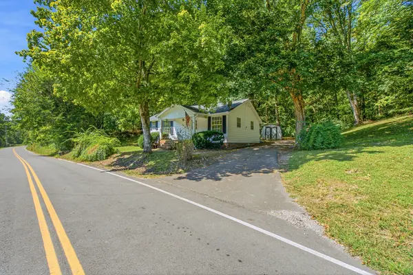 3590 Abednego Rd, Greenbrier, TN 37073
