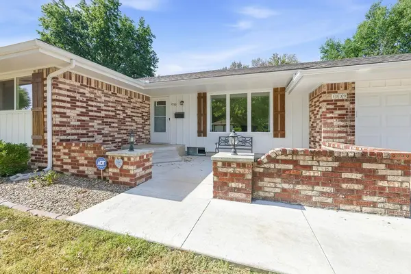 1939 N Farmstead St, Wichita, KS 67208