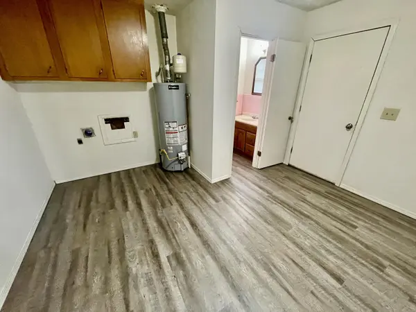 2563 N Franklin AVE, Springfield, MO 65803