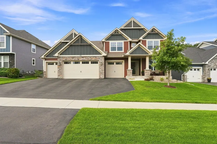 1725 131st CT W, Rosemount, MN 55068