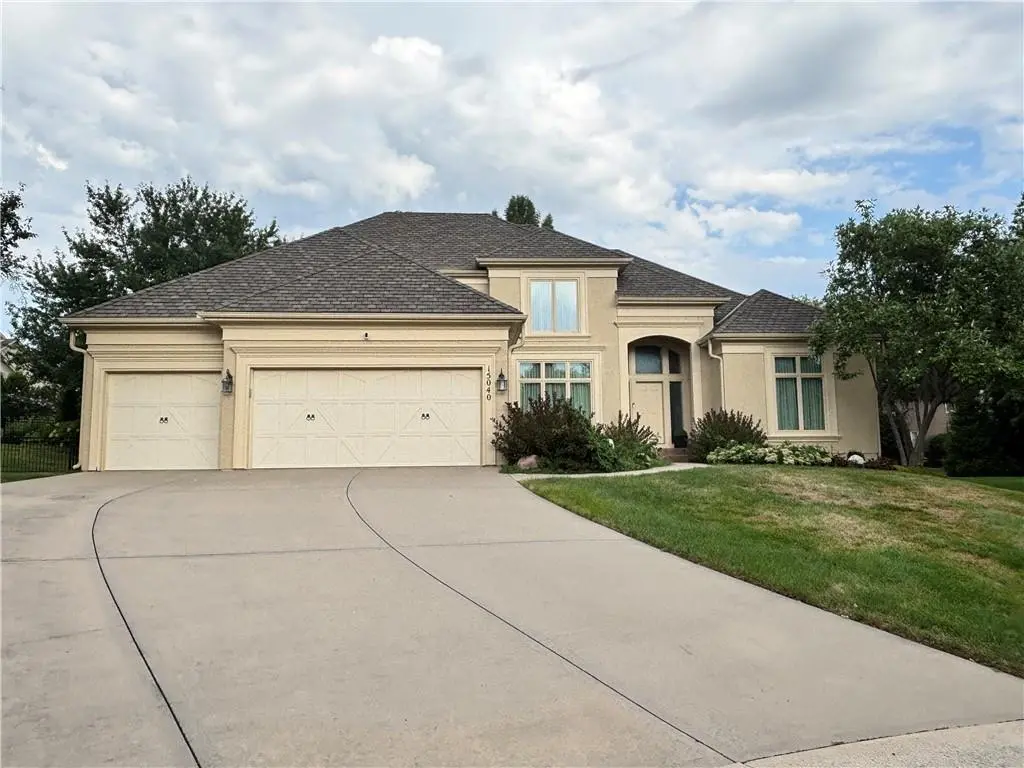15040 Sherwood ST, Leawood, KS 66224