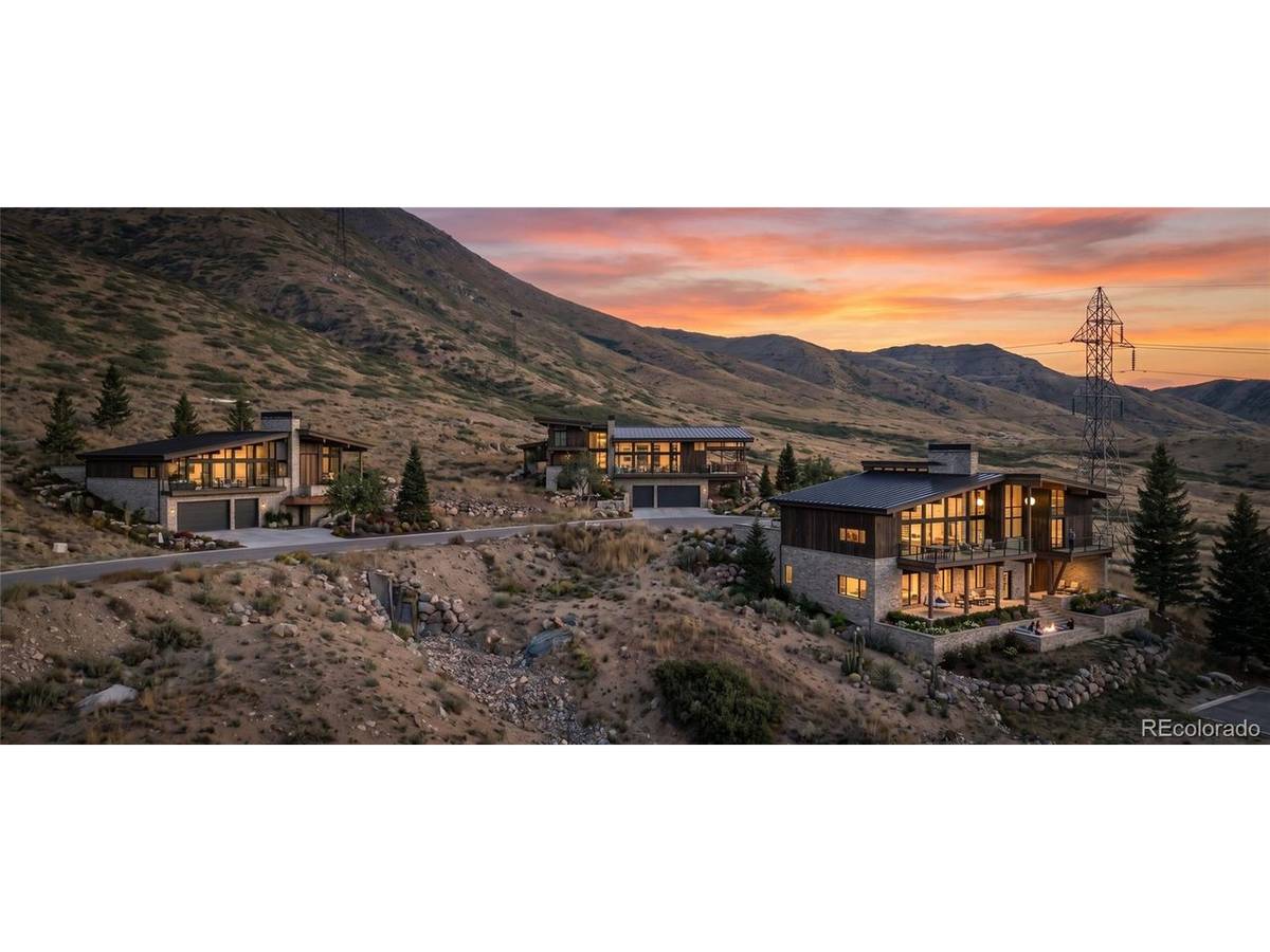 852 Shelton, Golden, CO 80401